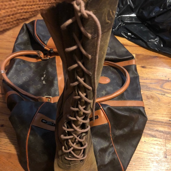 Frye villager lace up heeled leather boots! - Picture 5 of 8